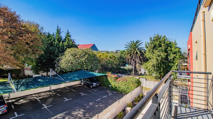1 Bedroom Property for Sale in Wynberg Western Cape